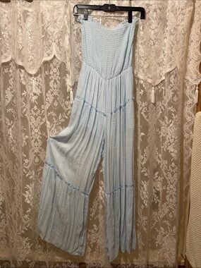 Discreet Light Blue Strapless Smocked Wide-Leg Jumpsuit. Tag says XL but fits M.